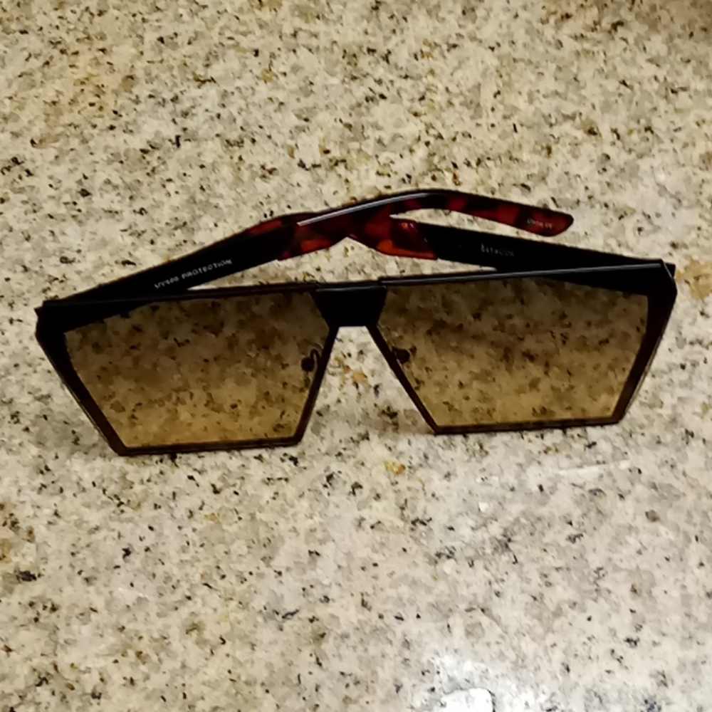 Sun glasses